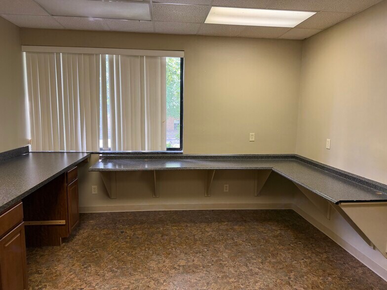 More Photos Of 5400 Maryland Way, Brentwood Office For Lease