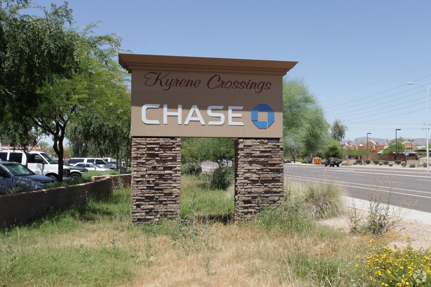 More Photos Of 5915 W Chandler Blvd, Chandler Bank For Lease
