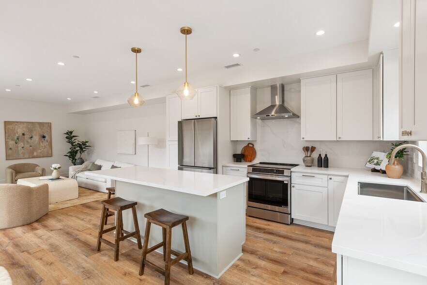 More Photos Of 243 Dahlia Ave, Imperial Beach Apartments For Sale