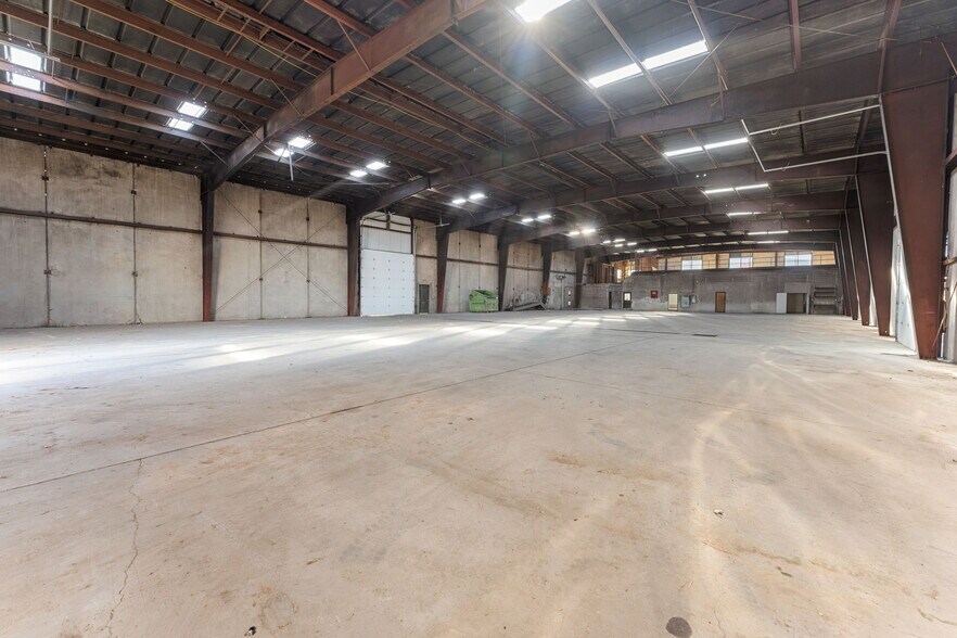 More Photos Of 1342 W Industrial Rd, Cedar City Warehouse For Lease