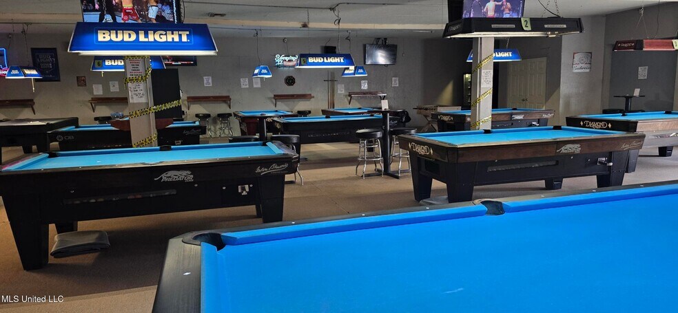 More Photos Of 601b S Railroad Blvd, Mccomb General Retail For Sale