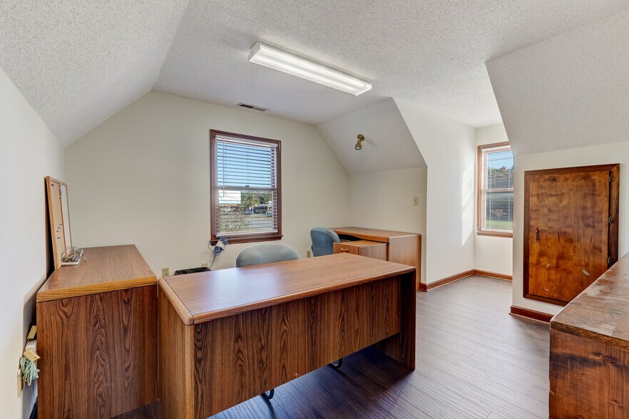 More Photos Of 1311 Freeway Dr, Reidsville Office For Lease