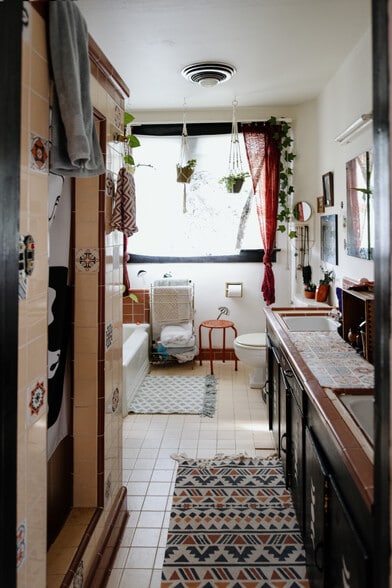 More Photos Of 200 E Vista St, Bisbee Movie Radio TVStudio For Sale