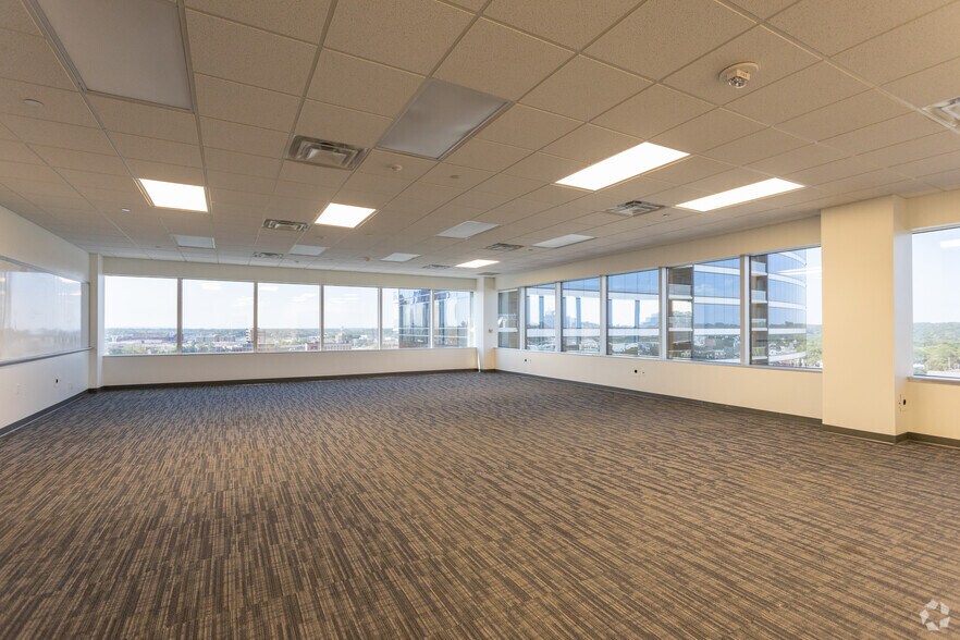 More Photos Of 333 Bridge St NW, Grand Rapids Office For Lease