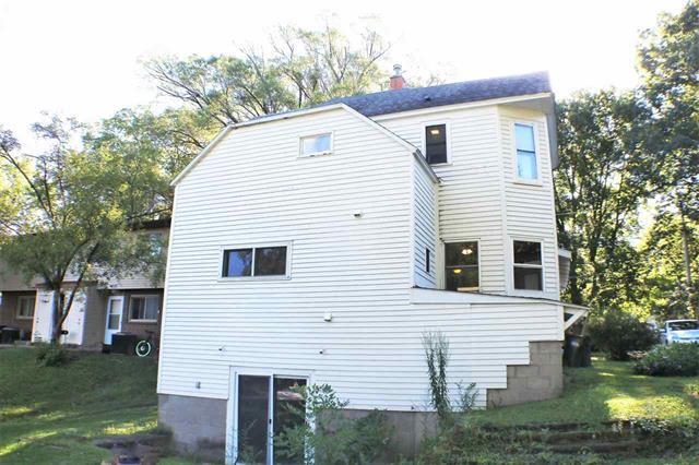 More Photos Of 401 S Lucas St, Iowa City Apartments For Sale