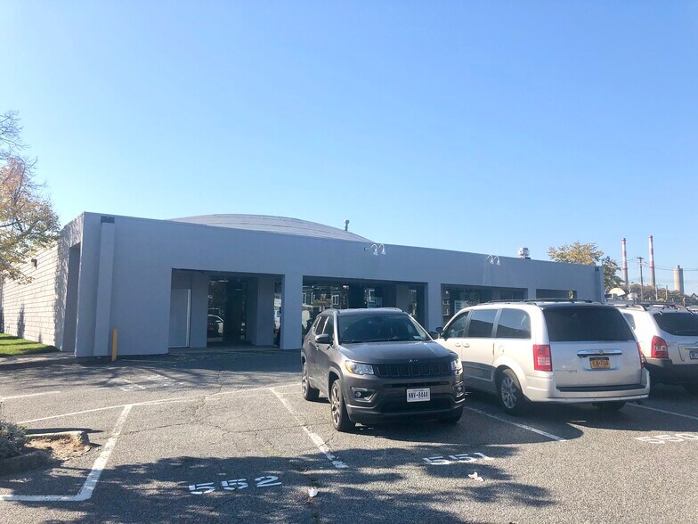 More Photos Of 100 Arden Pl, Port Jefferson Freestanding For Lease