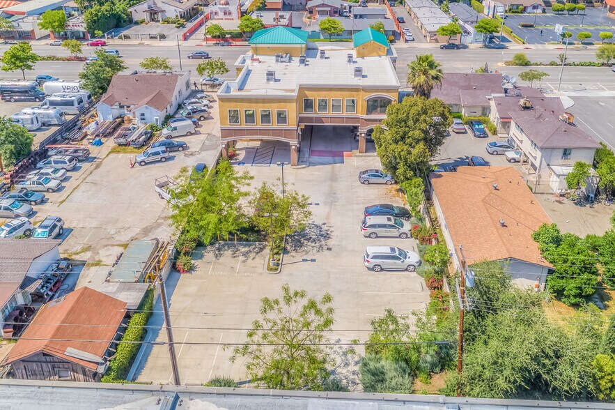 More Photos Of 1320 E Las Tunas Dr, San Gabriel Medical For Lease