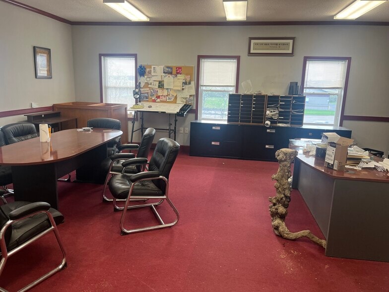 More Photos Of 7340 Bridgewater Rd, Dayton Warehouse For Lease