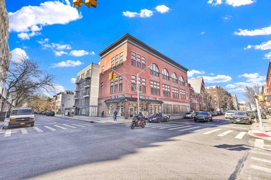 More Photos Of 405-407 Gates Ave, Brooklyn Loft Creative Space For Lease