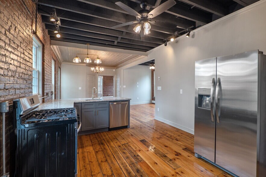 More Photos Of 462-470 2nd Ave, Troy Storefront Retail Residential For Sale