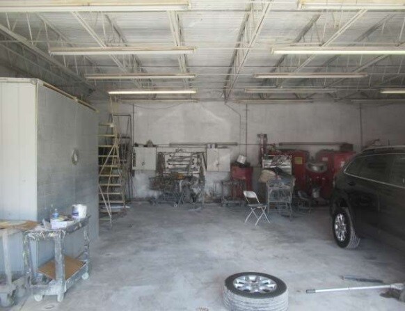 More Photos Of 834 NW 10th Ter, Fort Lauderdale Industrial For Sale