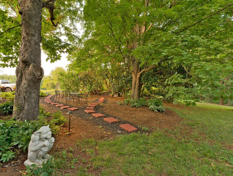 More Photos Of 294 Freshwater Cove Ln, Lovingston Hospitality For Sale