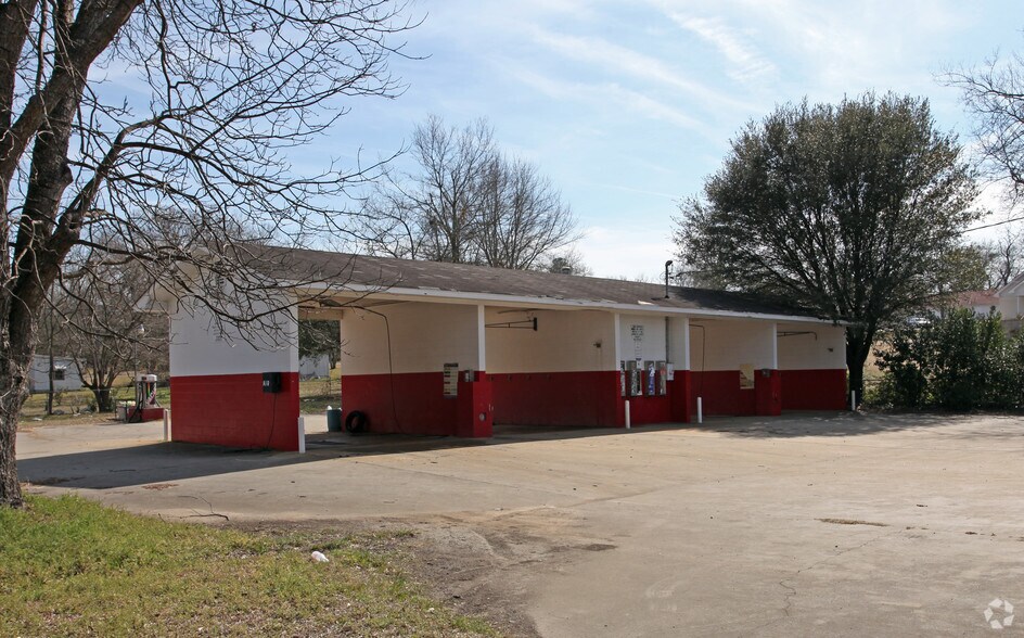 Primary Photo Of 305 S Church St, Swansea Carwash For Sale