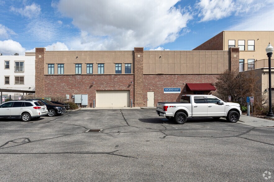 More Photos Of 175 25th St, Ogden Storefront Retail Office For Lease
