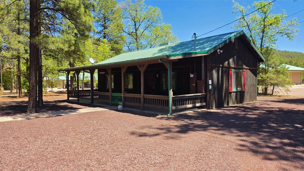 More Photos Of 182 White Mountain blvd, Lakeside General Retail For Sale