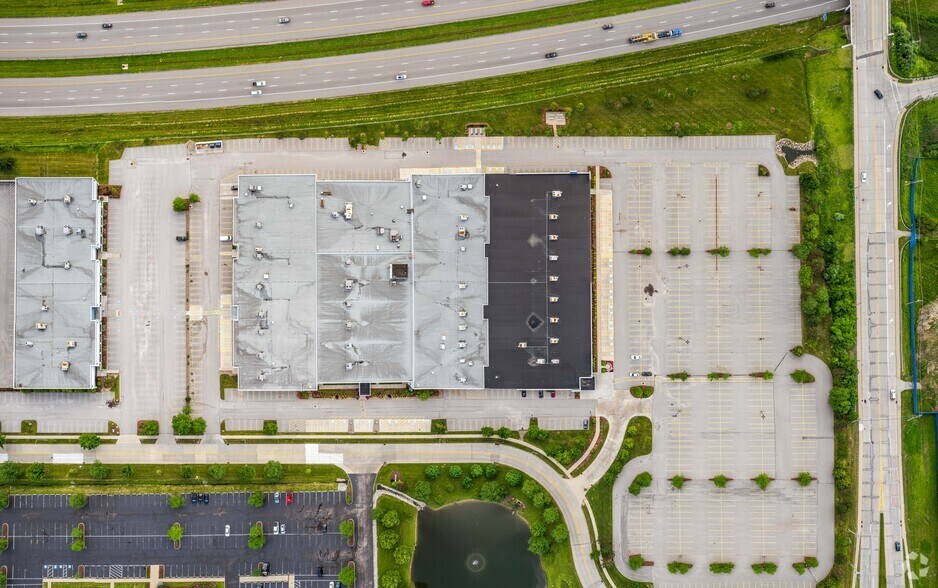 More Photos Of 6750 Miller Rd, Brecksville Flex For Lease