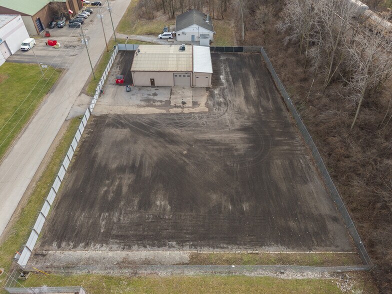 More Photos Of 1245 Memory Ln, Columbus Warehouse For Lease