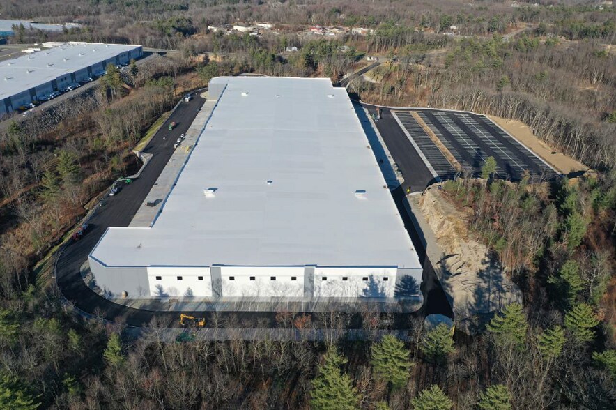 More Photos Of 80 Pine Hill Dr, Boylston Distribution For Lease