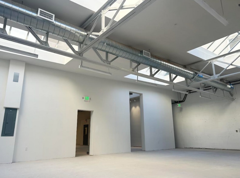More Photos Of 2870-2880 California St, San Francisco Apartments For Lease