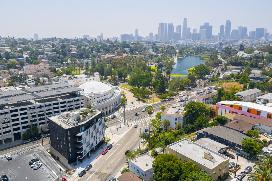 More Photos Of 1915 Park Avenue, Los Angeles Apartments For Sale