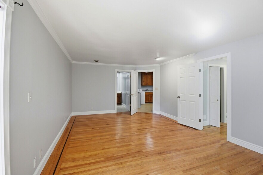 More Photos Of 931 Chestnut St, Alameda Multifamily For Sale