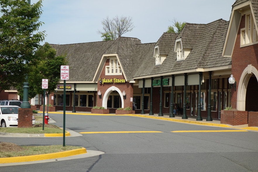 More Photos Of 5053-5135 Westfields Blvd, Centreville Unknown For Lease