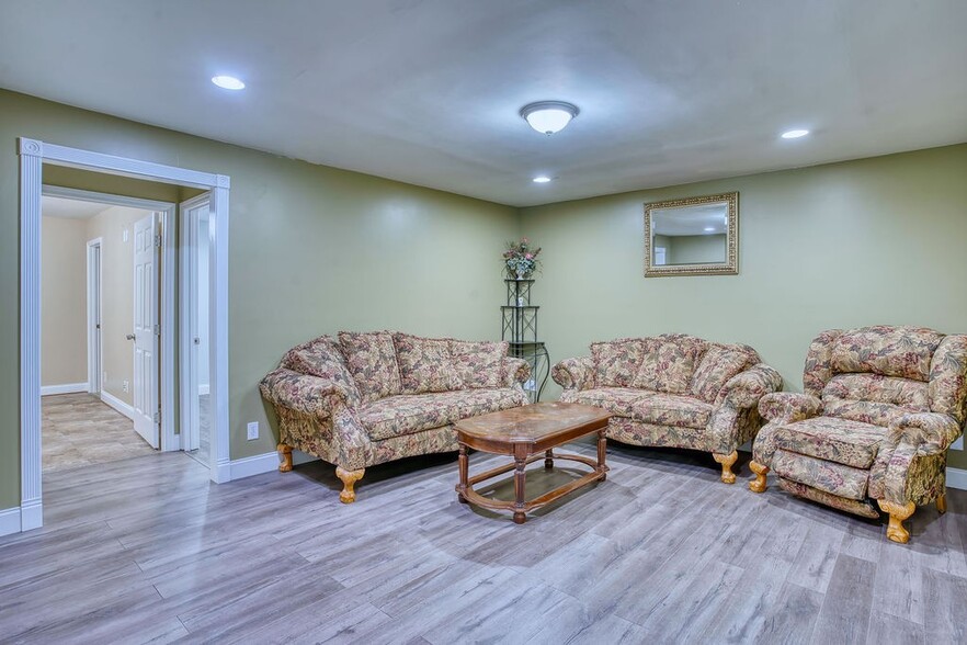 More Photos Of 226 E Main St, Union Storefront Retail Residential For Sale