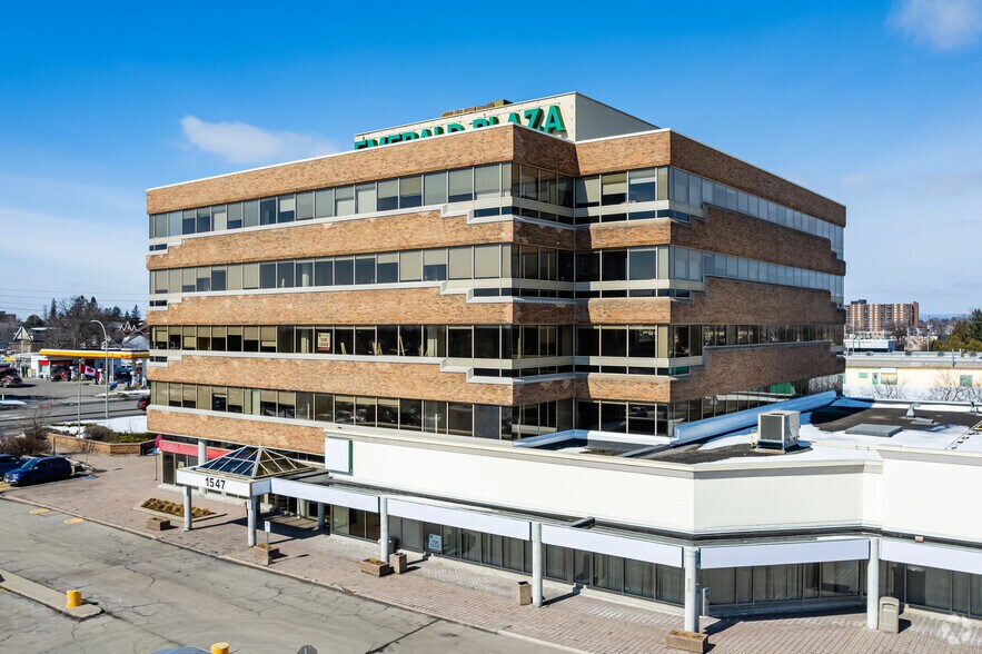 More Photos Of 1547 Merivale Rd, Ottawa Office For Lease