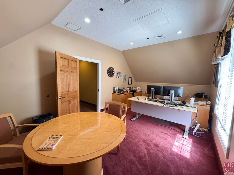 More Photos Of 150 Capital Dr, West Springfield Office For Sale