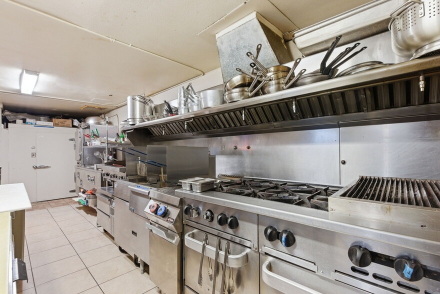 More Photos Of 2530 NE 82ND Ave, Portland Restaurant For Sale