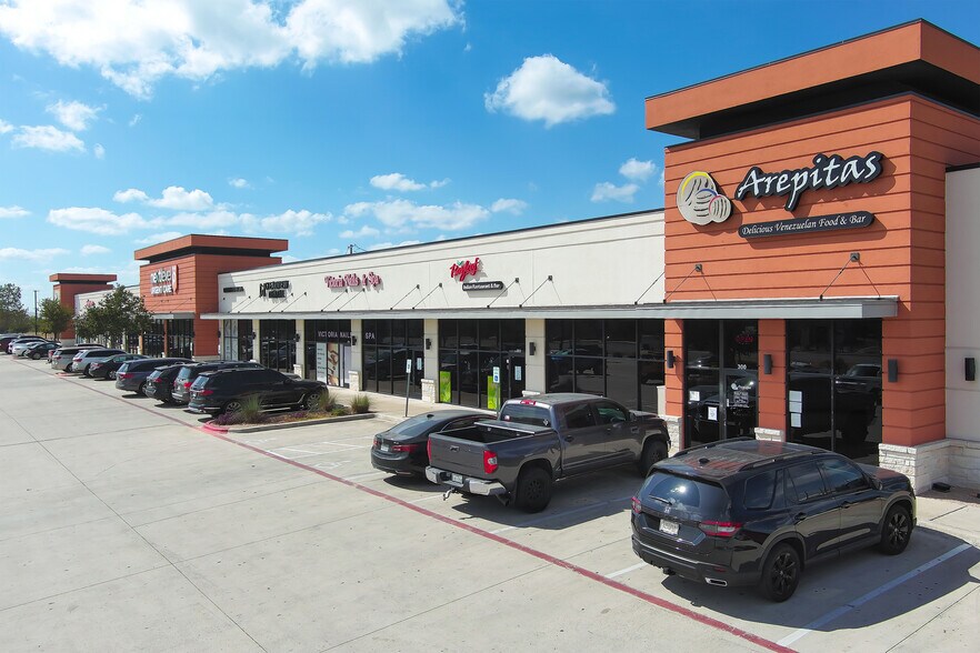 More Photos Of 3200 Greenlawn Blvd, Round Rock Storefront For Lease