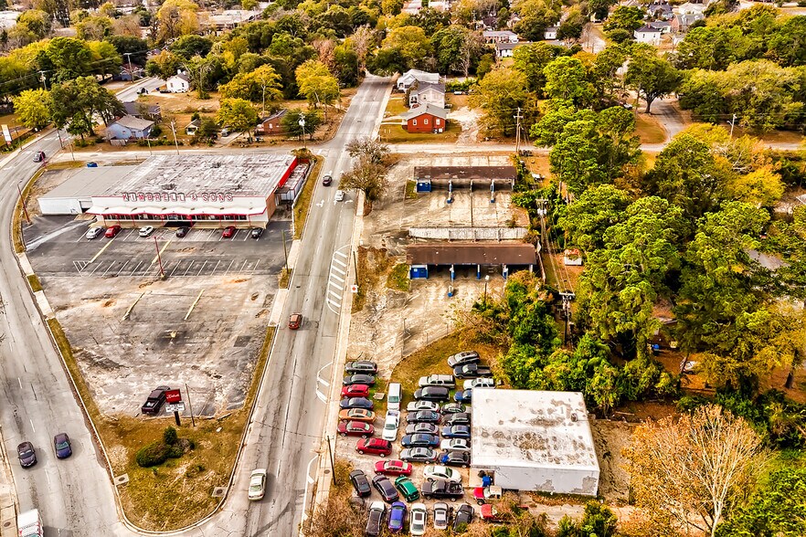 More Photos Of 2321 - 1 Marshall St, Columbia Carwash For Sale