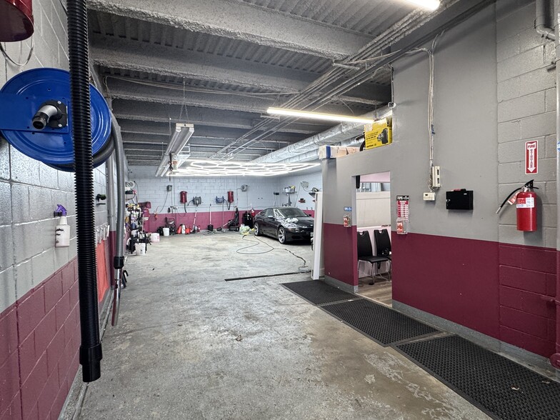 More Photos Of 148-11 175th St, Jamaica Storefront Retail Office For Sale