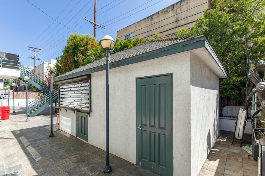 More Photos Of 350 W Arden Ave, Glendale Office For Lease