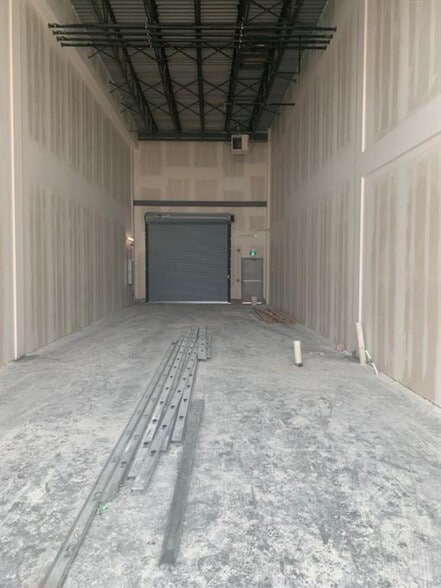 More Photos Of 1005-4231 109 NE ave, Calgary Storefront Retail Office For Sale