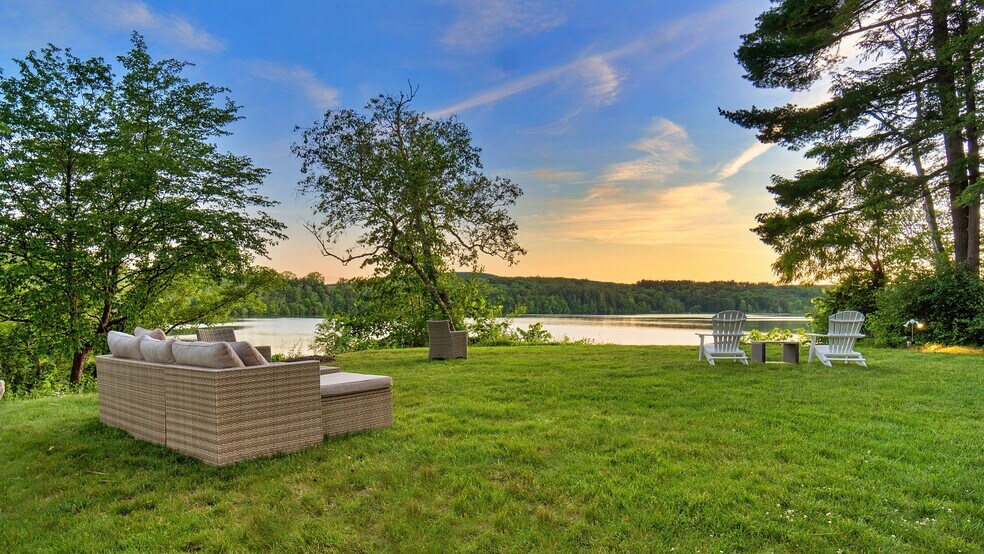 More Photos Of 615 Laurel St, Lee Hospitality For Sale