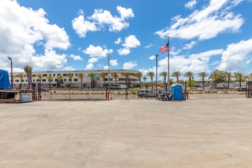 More Photos Of 3571 Pacific Hwy, San Diego Contractor Storage Yard For Lease