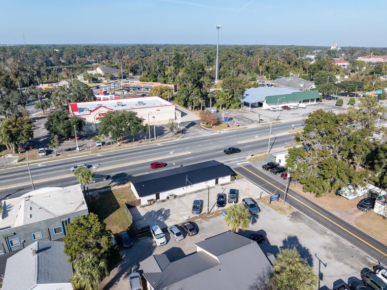More Photos Of 439 SW Main Blvd, Lake City Office For Lease
