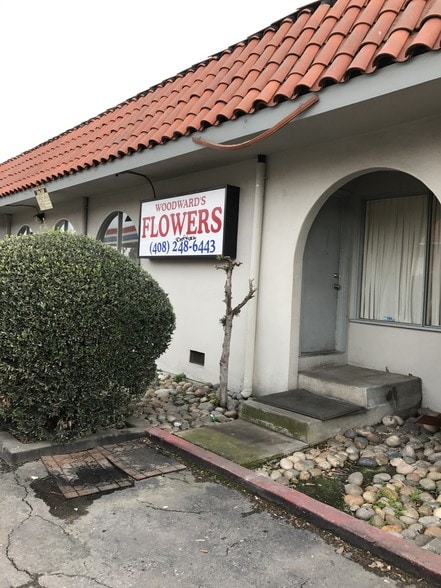 More Photos Of 770 Kiely Blvd, Santa Clara General Retail For Sale