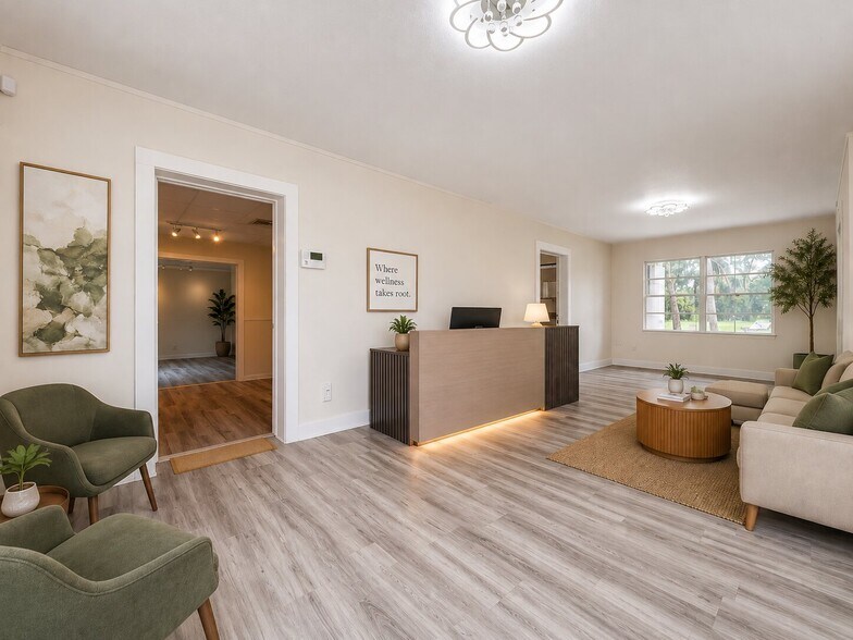 More Photos Of 301 N US Highway 41, Ruskin Office Residential For Lease