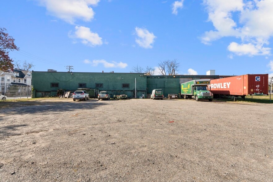 More Photos Of 417-433 Myrtle Ave, Bridgeport Industrial For Sale