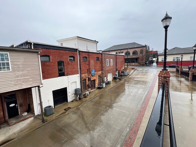 More Photos Of 79 E Main St, Buford Storefront For Sale