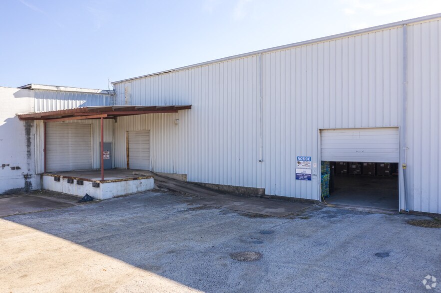 More Photos Of 320 S Utah Ave, Weslaco Warehouse For Lease