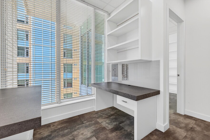 More Photos Of 888 4th Ave SW, Calgary Office For Sale