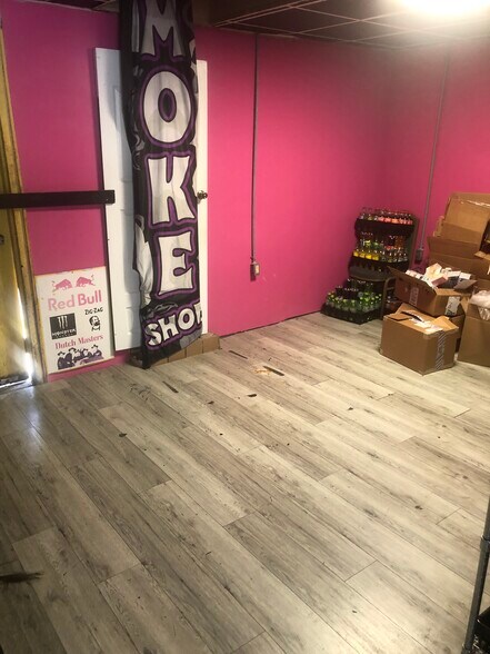 More Photos Of 2003 Lejeune Blvd, Jacksonville Storefront For Sale