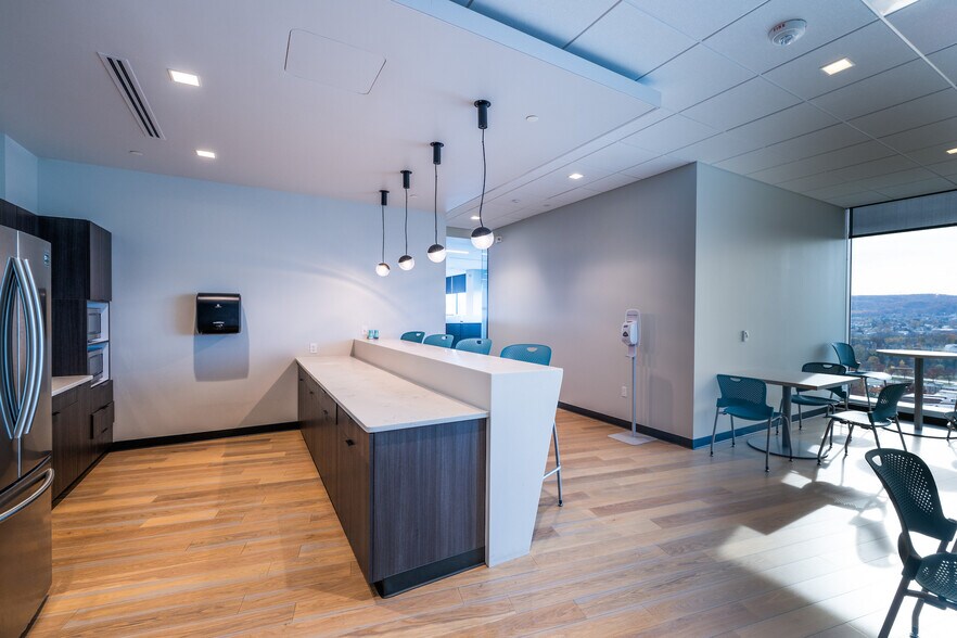 More Photos Of 600 Hamilton St, Allentown Office For Lease