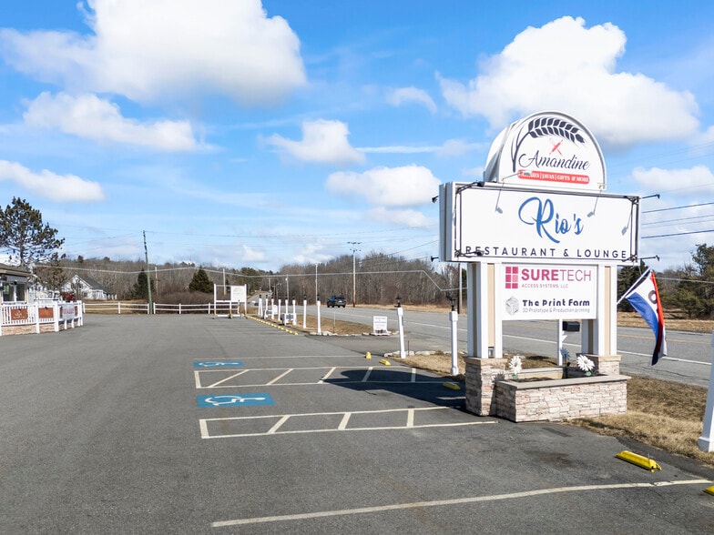 More Photos Of 357 W Main St, Searsport Freestanding For Sale