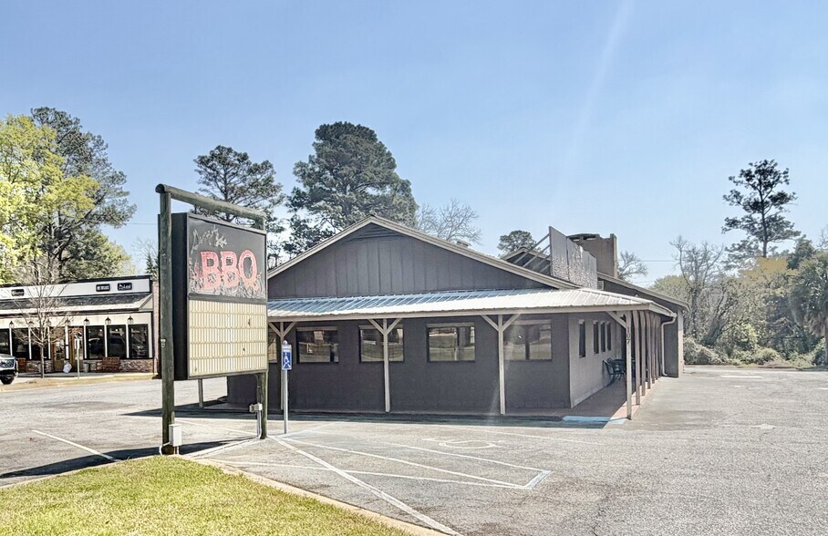 Primary Photo Of 107 Perimeter Rd, Perry General Retail For Sale