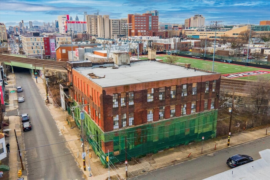 More Photos Of 2150 N 10th St, Philadelphia Warehouse For Sale