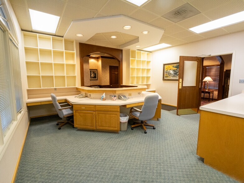 More Photos Of 110 E Carver St, Durham Medical For Sale